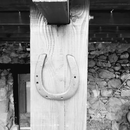 Semesterbostad La Grangette De Pauline Mercus-Garrabet