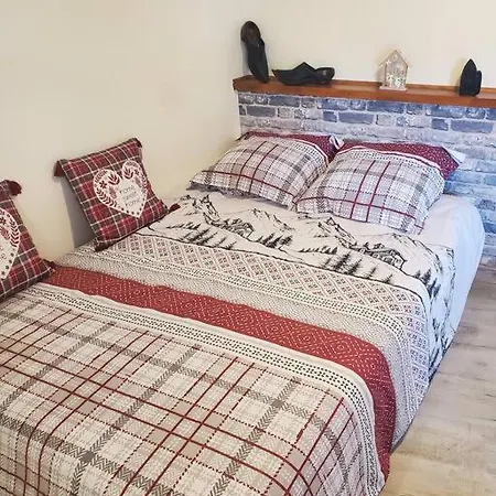 La Grangette De Pauline Mercus-Garrabet