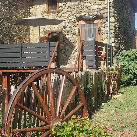 La Grangette De Pauline Mercus-Garrabet